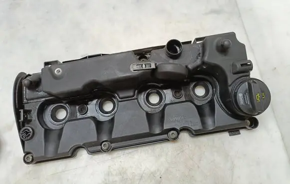 Volkswagen PASSAT B6 Rocker cam cover 03L103469 V500