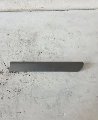 Rear fender molding trim
