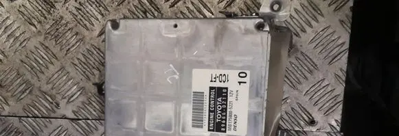 Toyota Corolla E120 E130 Engine control unit/module 8966602110