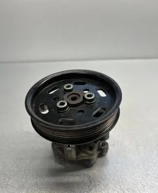 Audi A3 S3 8L Power steering pump ---