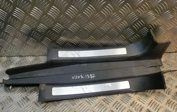 Mercedes-Benz C W203 sill trim set (inner) 2036801035 203680935