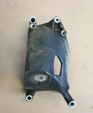 Volkswagen Amarok Engine mount bracket 03L199308E