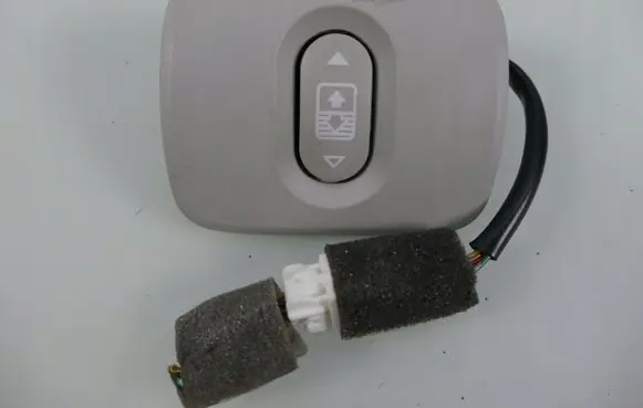 Nissan Qashqai Sunroof switch 