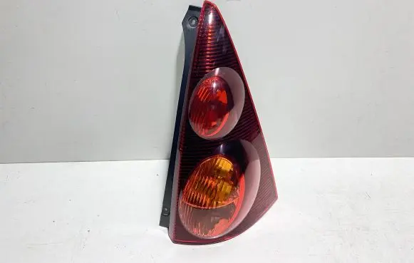 Peugeot 107 Rear/tail lights 815500H090