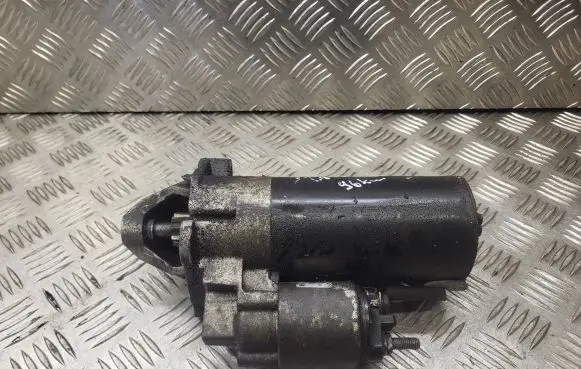Volkswagen PASSAT B5.5 Starter motor