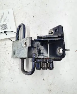 Seat Altea Front door lower hinge 1P0831412
