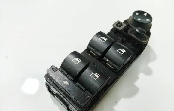 BMW 5 E60 E61 Electric window control switch 912211001 9122110-01