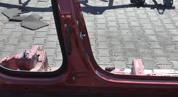 Volvo S60 Side car body part 