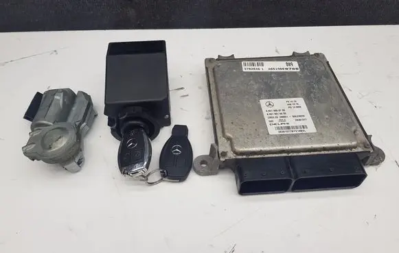 Mercedes-Benz Sprinter W906 Engine ECU kit and lock set A6519000700 A6519010600 A9069004100
