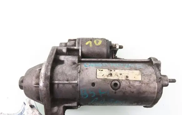Volkswagen PASSAT B5 Starter motor 068911024E D7R33
