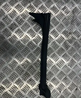 BMW 2 G42 Rear side glass trim 7482809