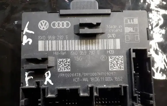 Skoda Superb B6 (3T) Door control unit/module 8X0959729E