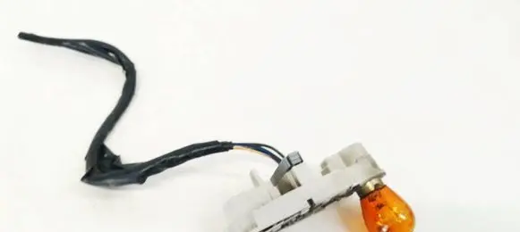 Ford Mondeo MK IV Tail light bulb cover holder