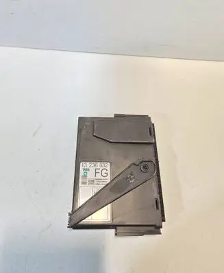 Opel Tigra B Comfort/convenience module 13236032 330518684 5WK48664f