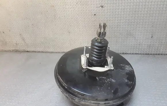 Mazda CX-7 Brake booster