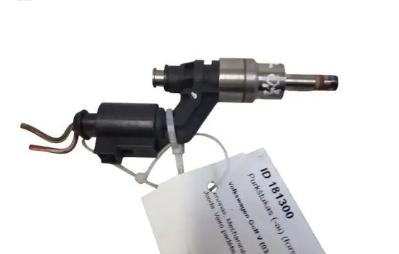Volkswagen Golf V Fuel injector 03C906036A 0261500016
