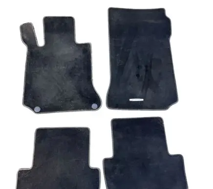 Mercedes-Benz C W204 Car floor mat set A2076800648 2076800648 A2076840003