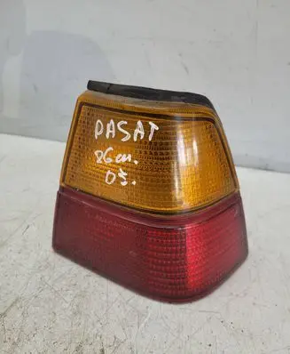 Volkswagen PASSAT B2 Rear/tail lights 321945257