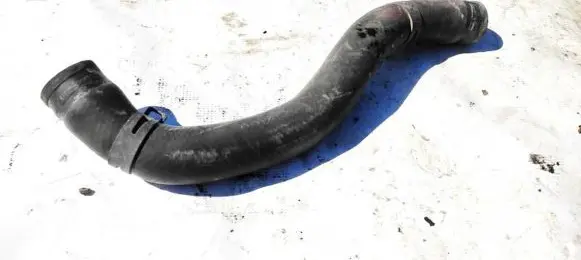 Toyota Avensis Verso Engine coolant pipe/hose