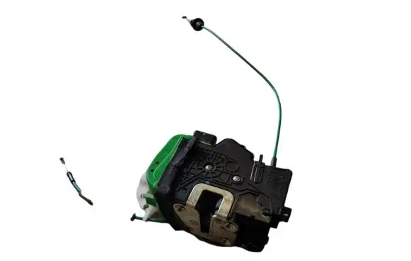 Hyundai i40 Front door lock 813103Z030