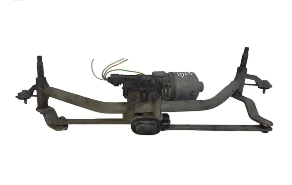 Peugeot 207 Front wiper linkage and motor 0390241540 3397020769 9650380780