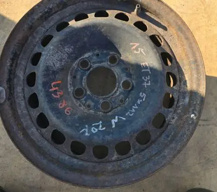 Mercedes-Benz C W202 R15 steel rim 2104000202