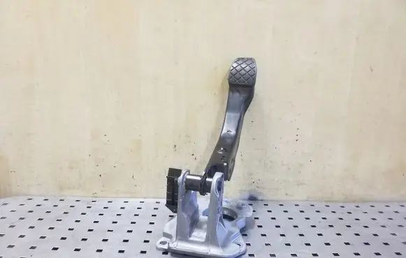 Audi A3 S3 8P Brake pedal 1K2721057AN 1K2721117G