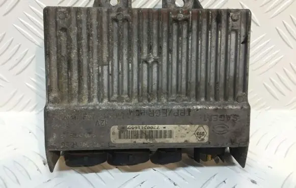 Renault Master II Engine control unit/module 7700311655