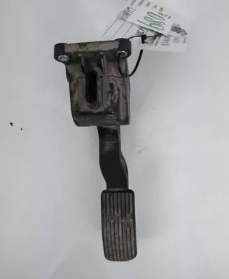 Mercedes-Benz Sprinter W906 Accelerator throttle pedal A9063000404 0280755023