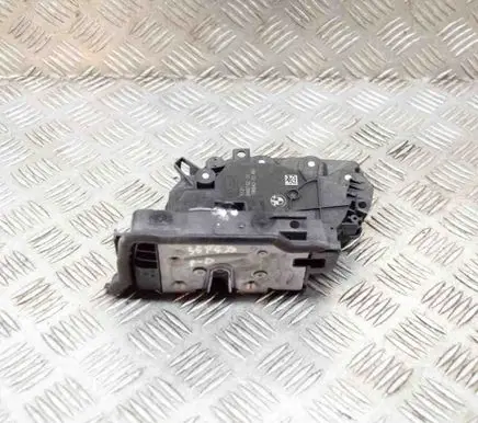 BMW X4 G02 Front door lock 9492100