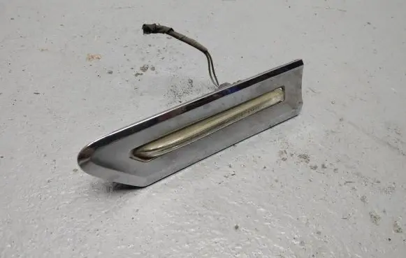 BMW 7 F01 F02 F03 F04 Front fender indicator light 63137203371 6750100000 090421