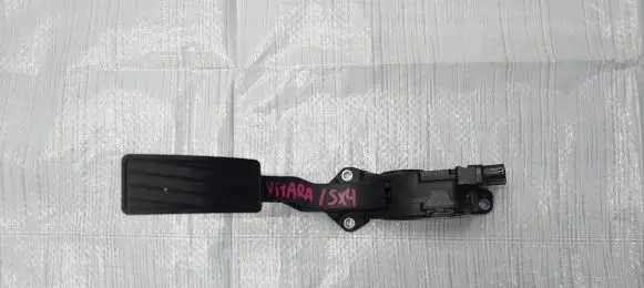 Suzuki SX4 S-Cross Accelerator throttle pedal