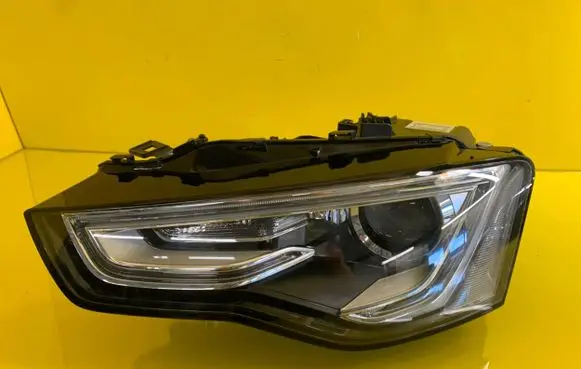 Audi A5 8T 8F Headlight/headlamp 8T0941031