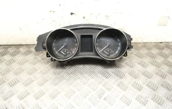 Skoda Superb B6 (3T) Speedometer (instrument cluster) A2C53219665 3T2920841H 1052506095