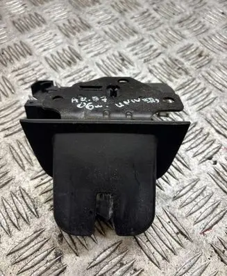 Audi A4 S4 B7 8E 8H Tailgate/trunk/boot lock/catch/latch 8P4827505B