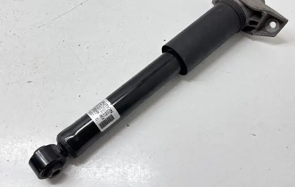 Nissan Rogue Rear shock absorber/damper 562106RA1D 1A101573A