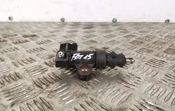Subaru Forester SJ Clutch slave cylinder NABCO