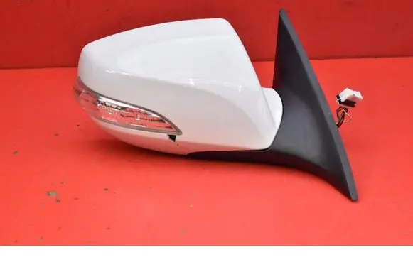 Hyundai Genesis Front door electric wing mirror 027464