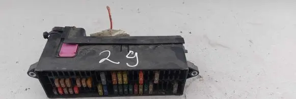 Volkswagen Touran I Fuse box set 1T1970085G