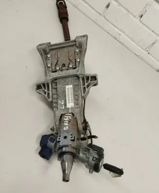 Ford Focus Steering wheel axle 4M513C529FA T05040403582
