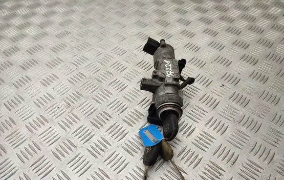 Toyota Avensis T250 Ignition lock N0501517 8978305010
