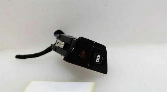 BMW 7 G11 G12 Hazard light switch 9383535 61319383535