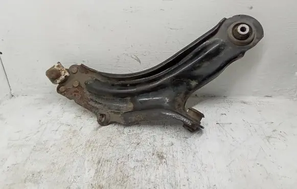 Renault Kangoo II Front lower control arm/wishbone
