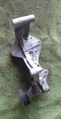 Iveco Daily 6th gen Generator/alternator bracket 5802166033