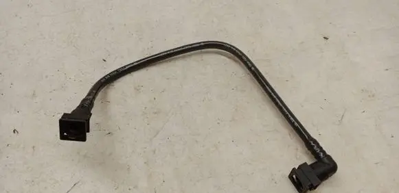 Mazda CX-7 Fuel line pipe