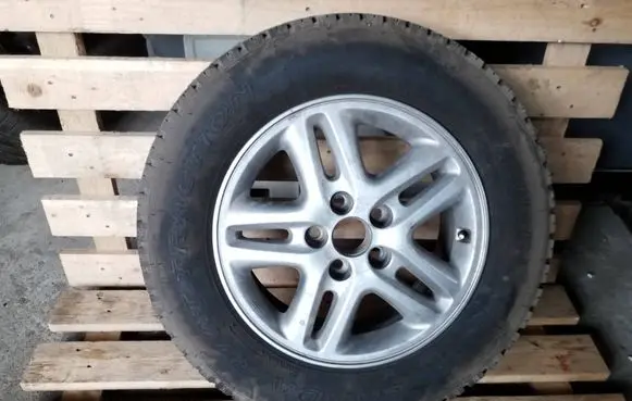 Toyota RAV 4 (XA20) R16 spare wheel 