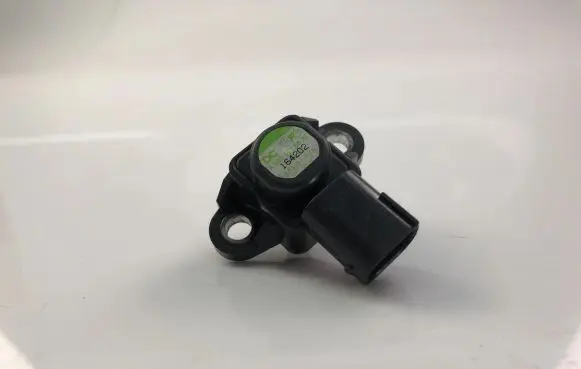 Mercedes-Benz E W211 Air pressure sensor A0051535028