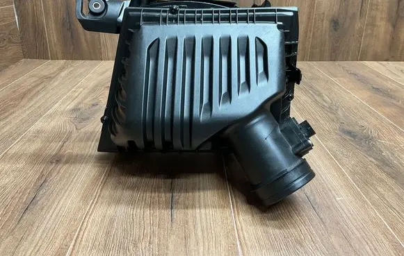 BMW X2 F39 Air filter box 7609482