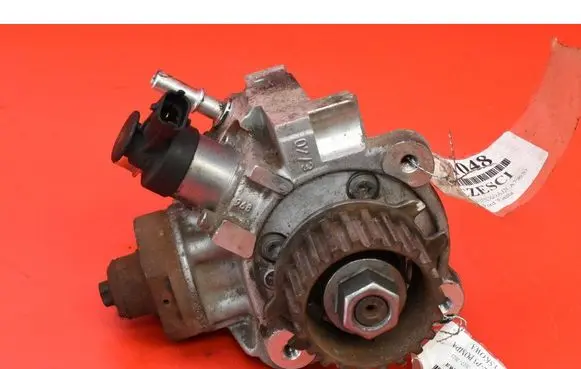 Ford Fiesta Fuel injection high pressure pump CV6Q9A543BA