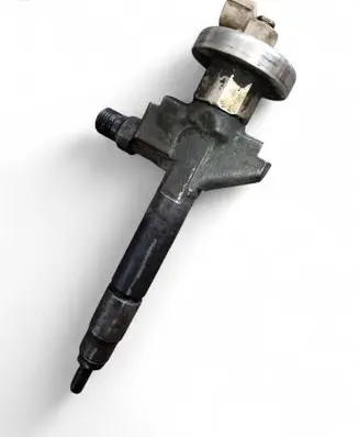 Fuel injector